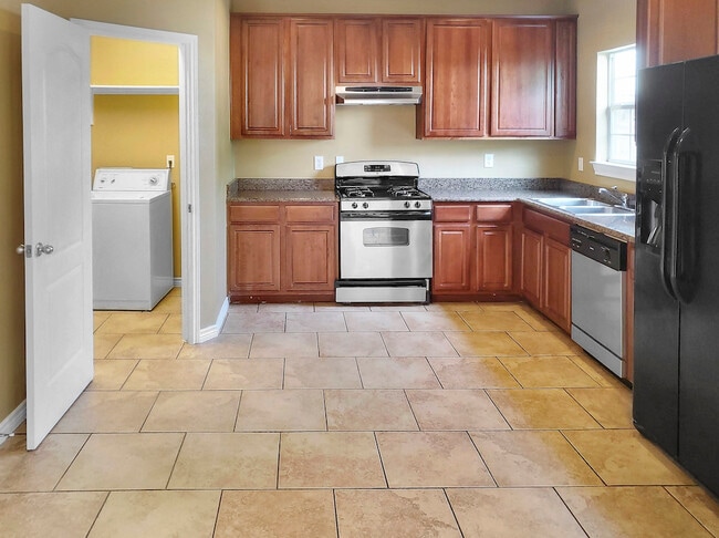 Foto del edificio - 1710 Ulit Ave