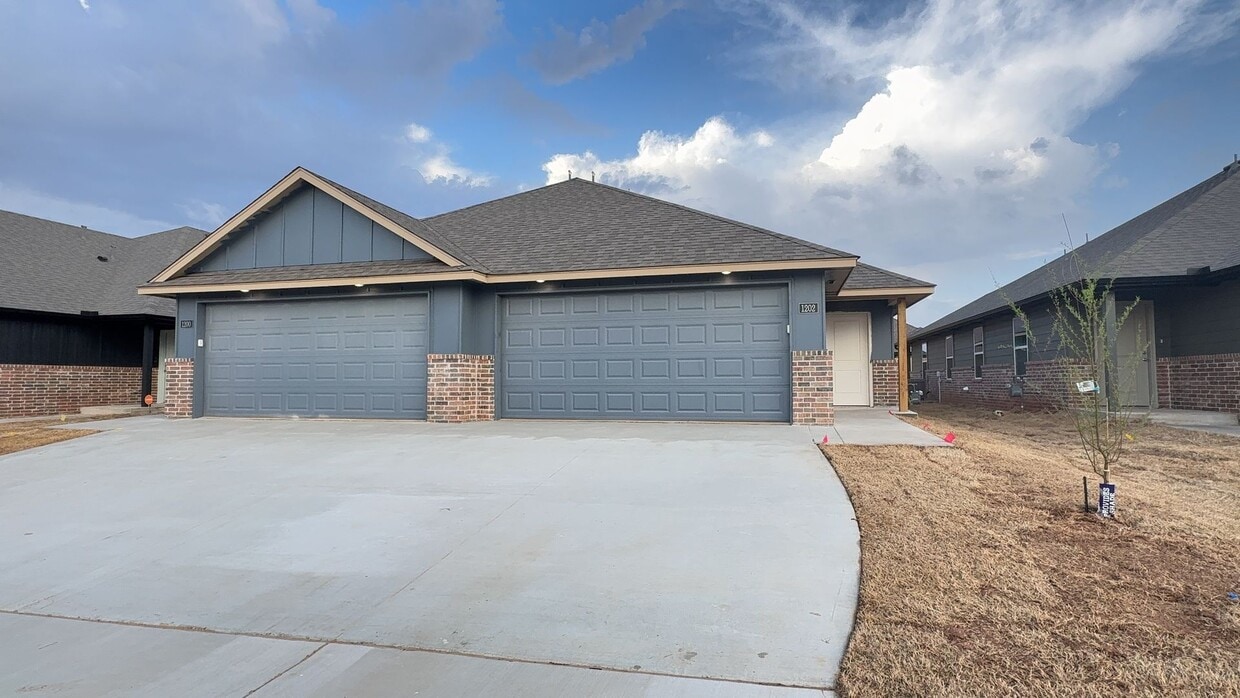 Welcome to Brand New Masonwood featuring this 3 Bedroom 2 Bath 2 Car Garage Duplex in a Great loc... - Welcome to Brand New Masonwood featuring this 3 Bedroom 2 Bath 2 Car Garage Duplex in a Great loc...