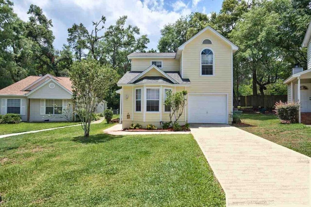 Primary Photo - Beautiful 3x2 Home