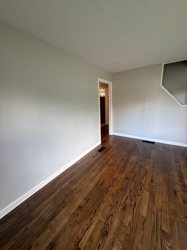 Foto del edificio - 1617 E 45th St