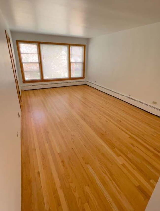 Building Photo - 3602 Clarence Ave