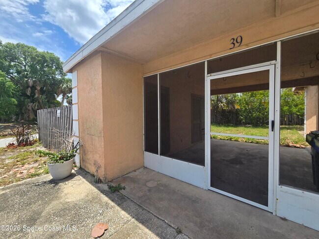 Building Photo - 39 E Azalea Cir