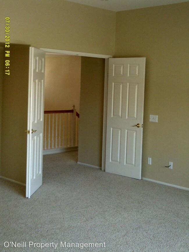 Building Photo - 1227 Via Vista Dr