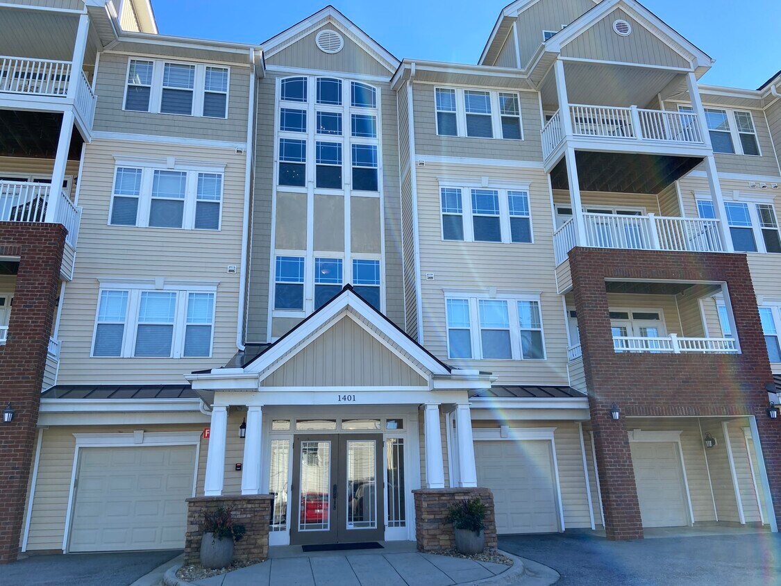 Primary Photo - 1401 Coopershill Dr