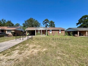 Building Photo - 1205 Faraway Dr