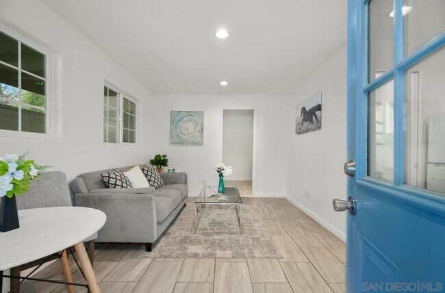 Foto del edificio - Private Detached ADU for Rent – $1,750/Month (Utilities + WiFi Included!)