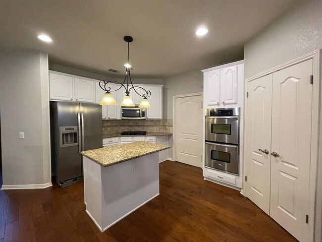 Building Photo - 9919 Barbrook Dr