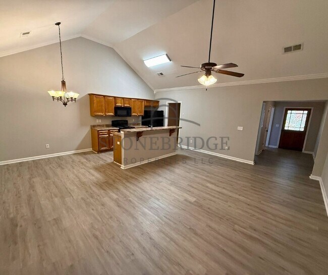 Building Photo - 2 bed, 2 bath, 1 level townhome in Calera