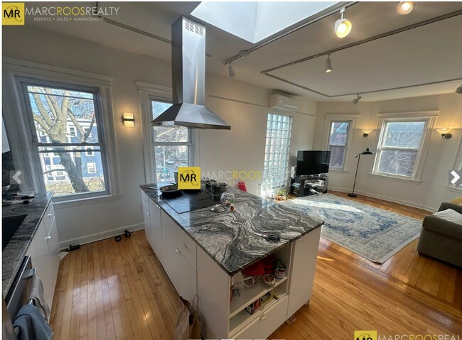 Foto del edificio - 229 Harvard St