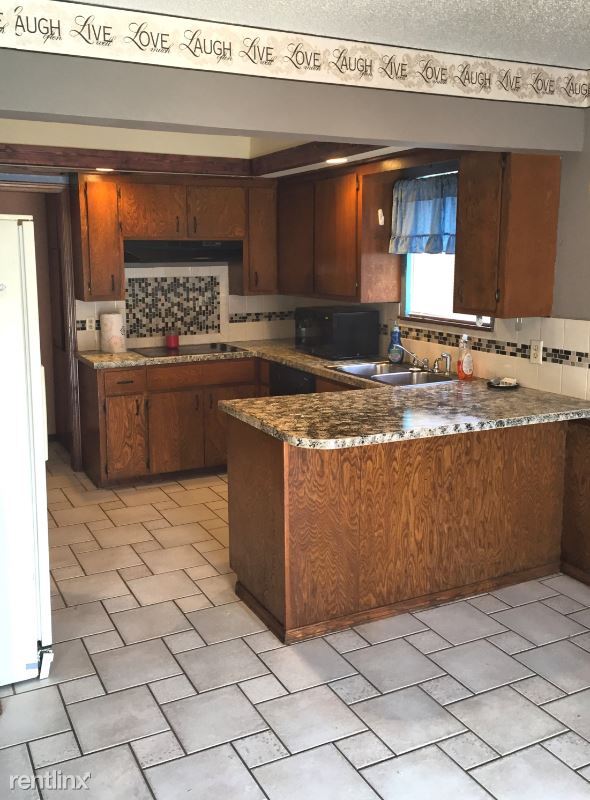 Foto del edificio - 3 br, 2 bath House - 8516 NW 88th Street,