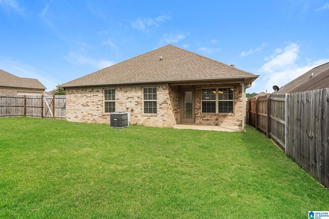Building Photo - 936 Alise Cir