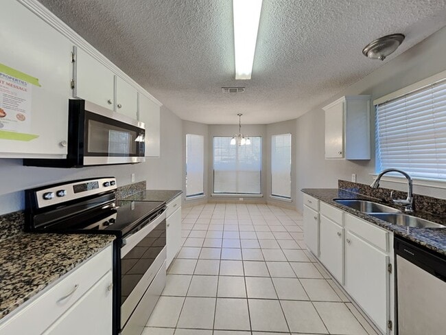 Foto del edificio - 5717 Heatherglen Terrace