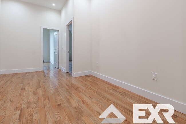 Foto del edificio - 641 St Marks Ave