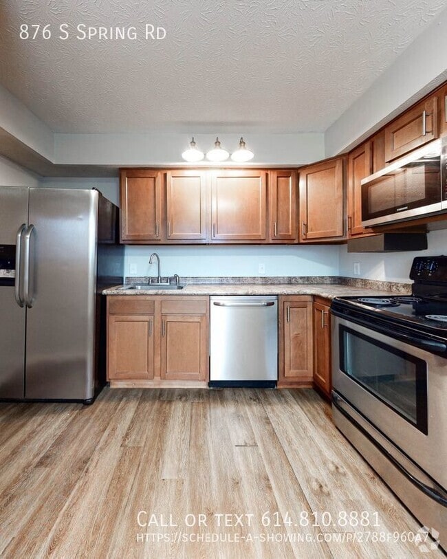 Huber Village Apartments for Rent with a Yard Westerville, OH 2