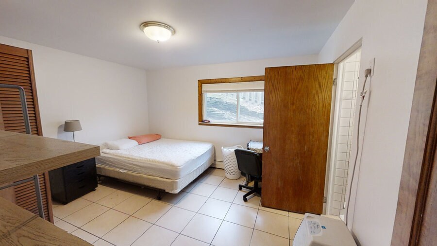 1544 Jones Dr Unit 1544-2, Ann Arbor, MI 48105 - Room for Rent in