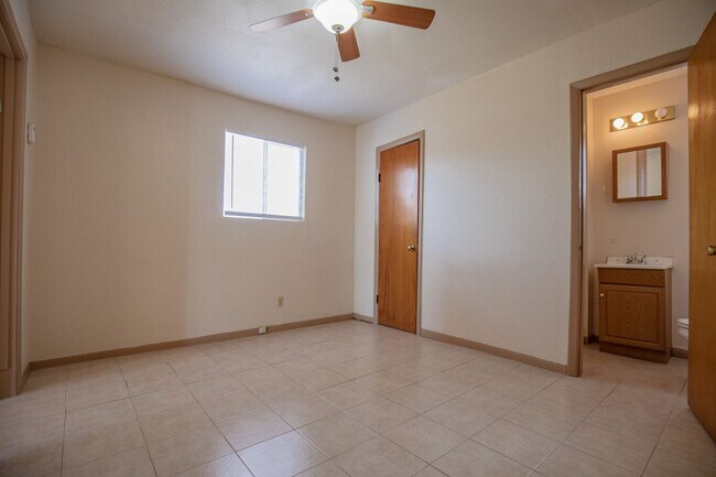 Foto del edificio - 106 New York Ave