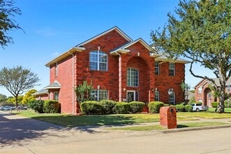 Building Photo - 1321 Kenshire Ct