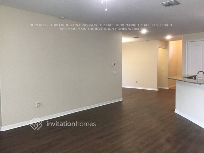 Building Photo - 3235 Berwick Ln