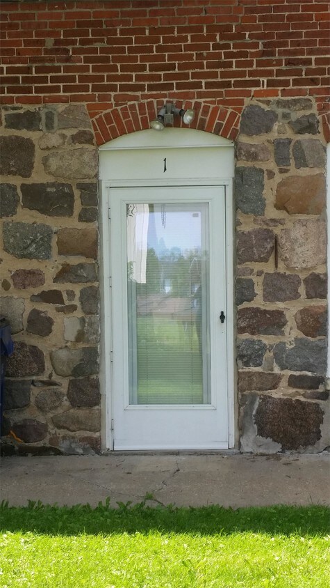 Foto principal - 800 S Home St