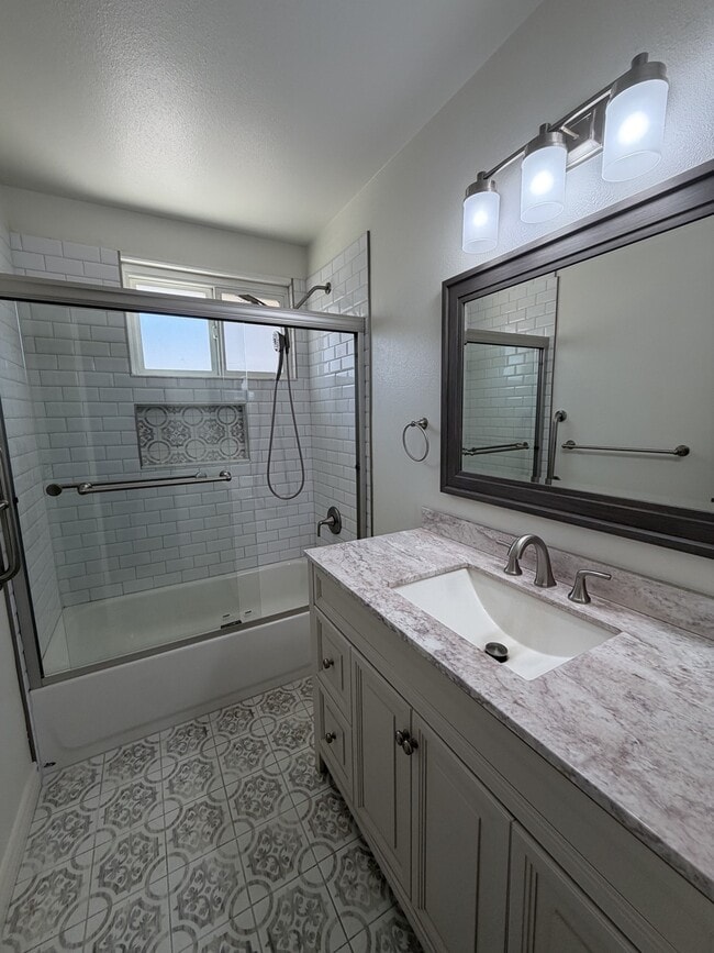 Building Photo - 6869 Marguerita Ave