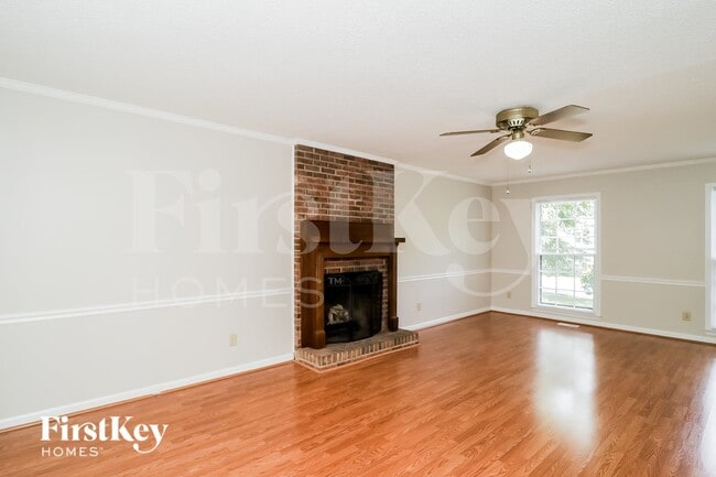 Foto del edificio - 2305 Cottage Pl