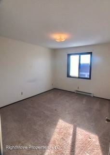 Building Photo - 810 E 2nd St