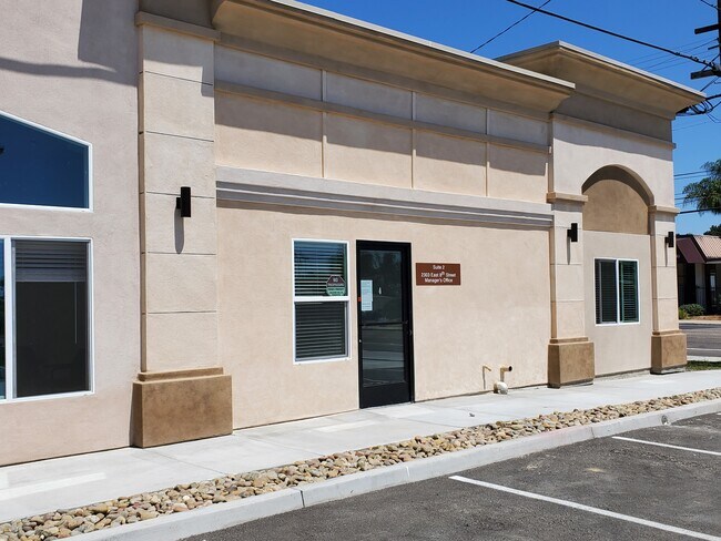 Building Photo - 2209 E 8th St