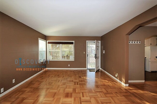 Foto del edificio - 680 33rd St