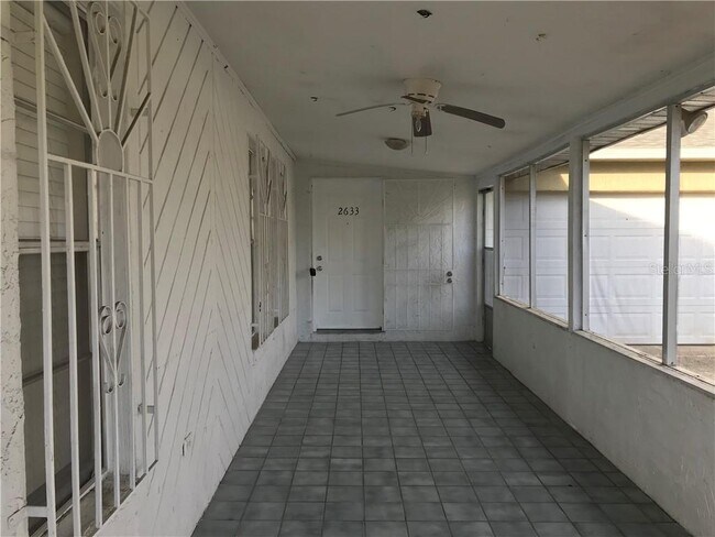 Building Photo - 2633 Troubador St