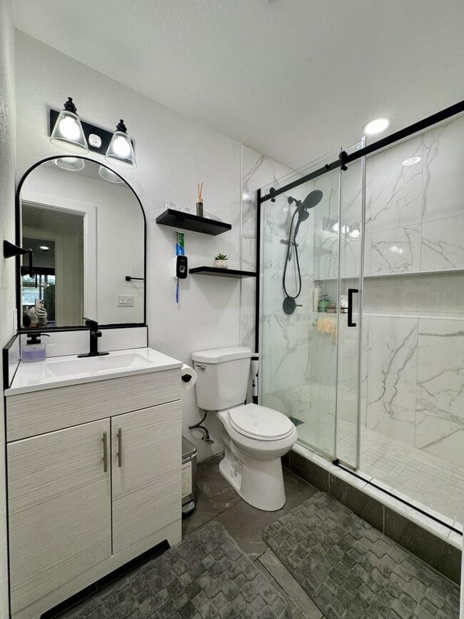 Building Photo - 1088 Summerplace Dr