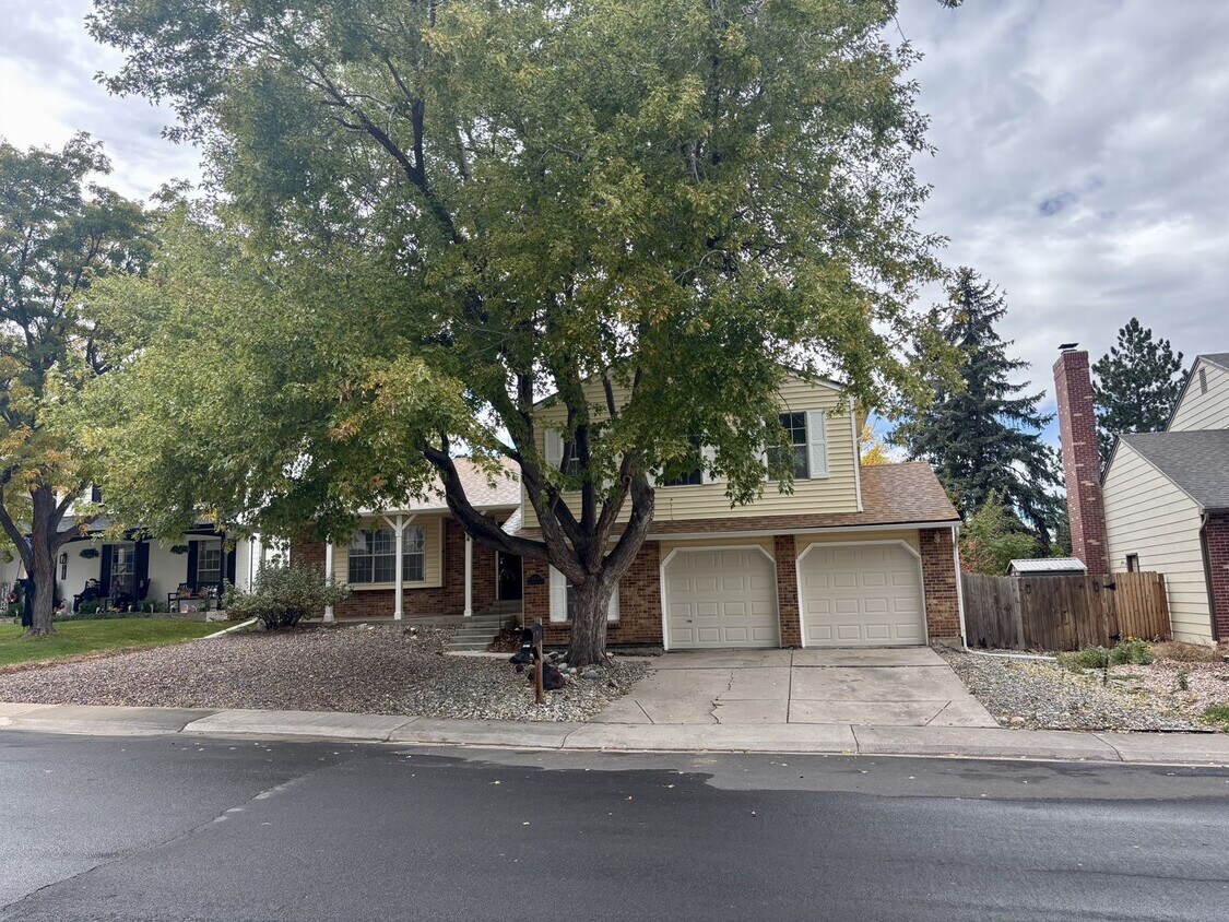 Foto principal - Charming 4bd/3ba home for rent Aurora Co 8...