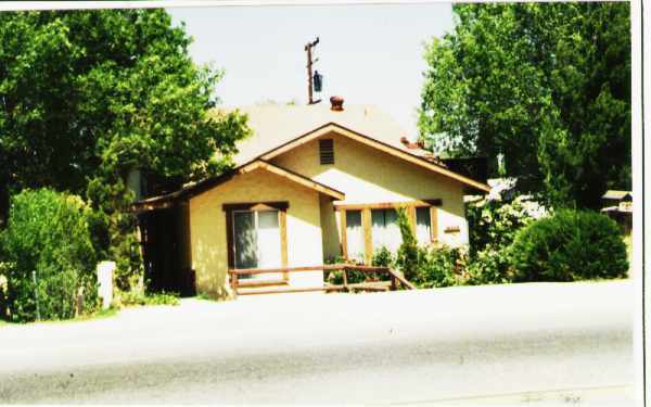 Foto del edificio - 15474-15476 Hesperia Rd