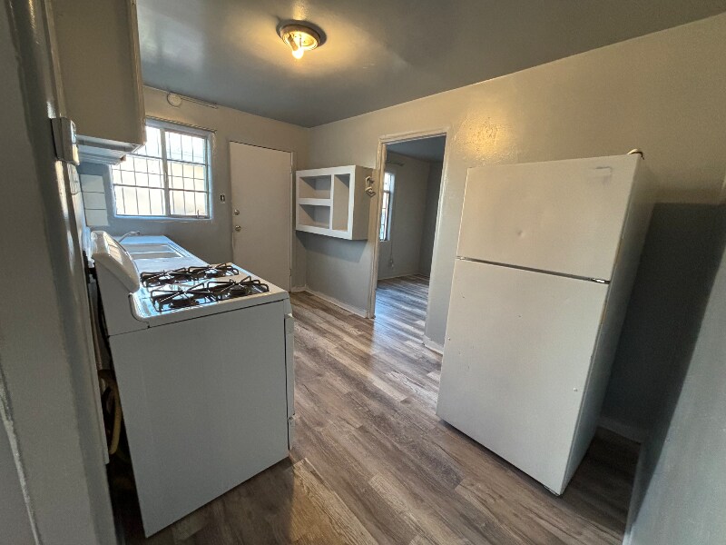 Foto del edificio - 242 Wisconsin St NE