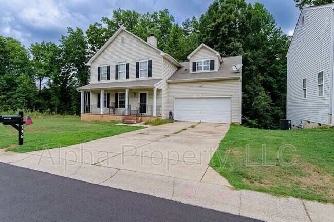 Foto del edificio - 736 Bent Hollow Ct