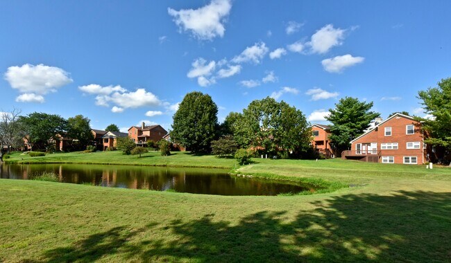 Foto del edificio - 688 Andover Village Plz