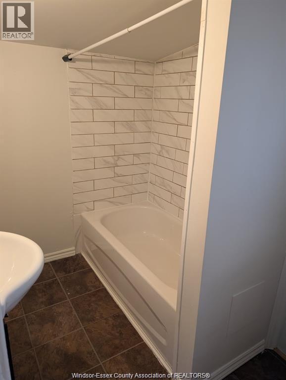 Photo du bâtiment - 1335 Marentette Ave