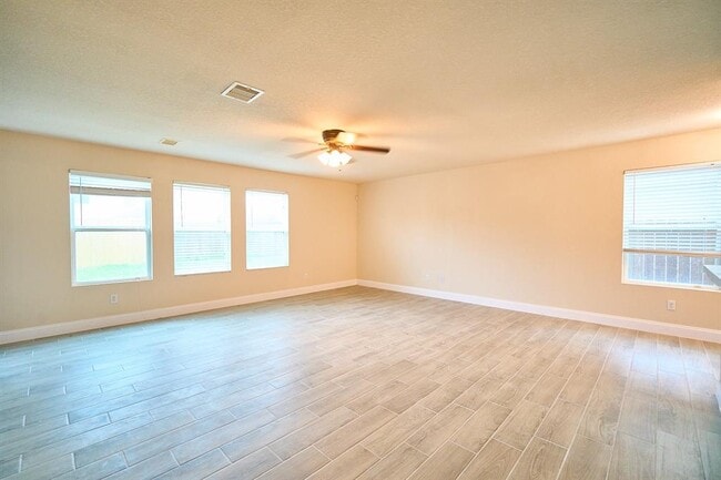 Building Photo - 3118 Thicket Path Way