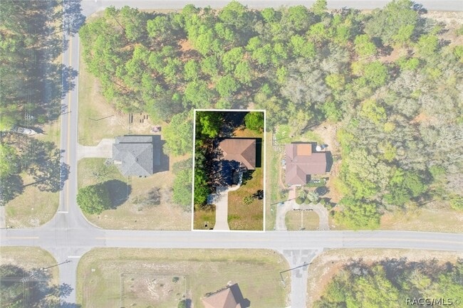 Building Photo - 8520 N Elkcam Blvd