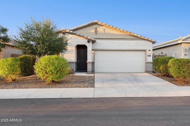 Building Photo - 8234 E Juanita Ave