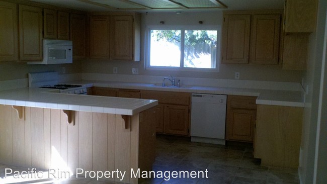 Building Photo - 409 Silver Shadow Dr
