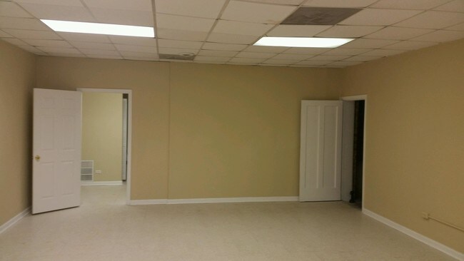 Foto del interior - 1741-1745 E 71st St