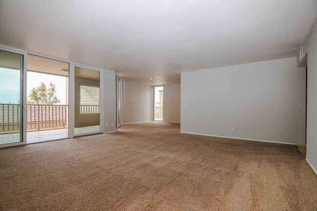 Foto del edificio - 294 Dolphin Cove Ct