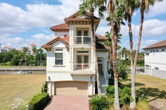 Building Photo - 220 Harbor Village Point N
