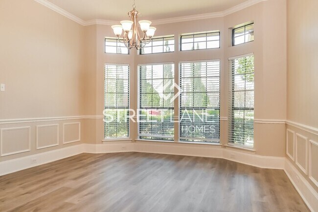 Foto del edificio - REDUCED! - Now offering $1000 off first fu...