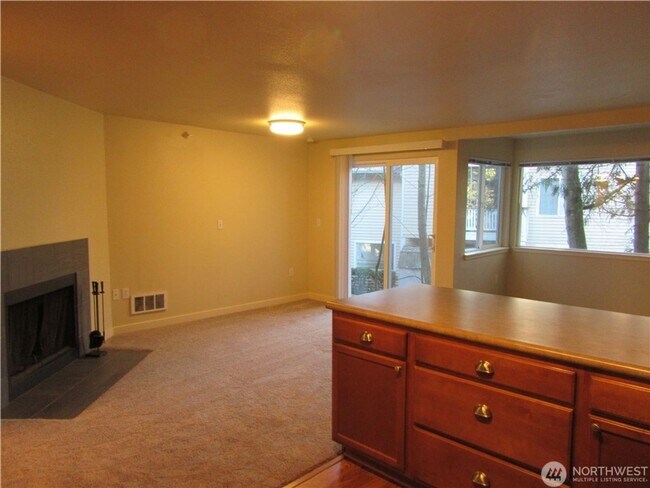 Building Photo - 1Bd/1Ba Issaquah Condo