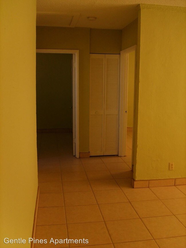 Foto del edificio - 566 N Brown St