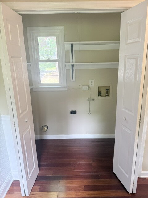 Foto del edificio - Spacious Cape in Woodlake Available Immediately