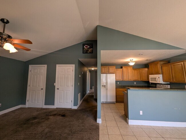 Foto del edificio - FOR RENT – Gorgeous 3 Bed, 2 Bath Home in ...