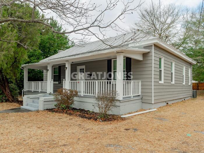 Foto principal - 1416 Jackson Rd