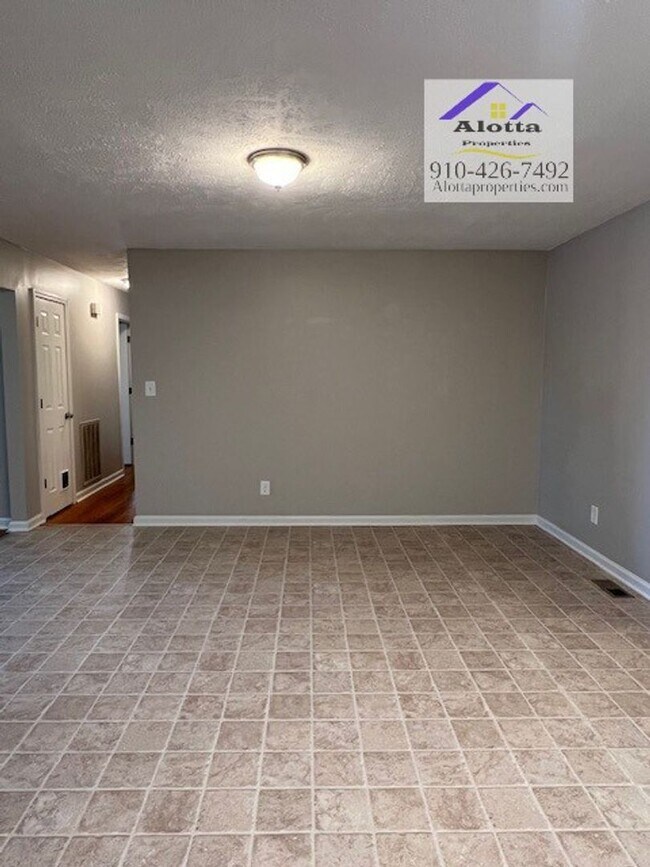 Foto del edificio - 3662 Golfview Rd